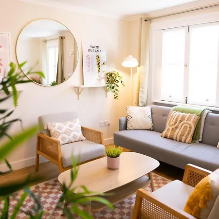 City Centre Hideaway 100M From Trafalgar Square